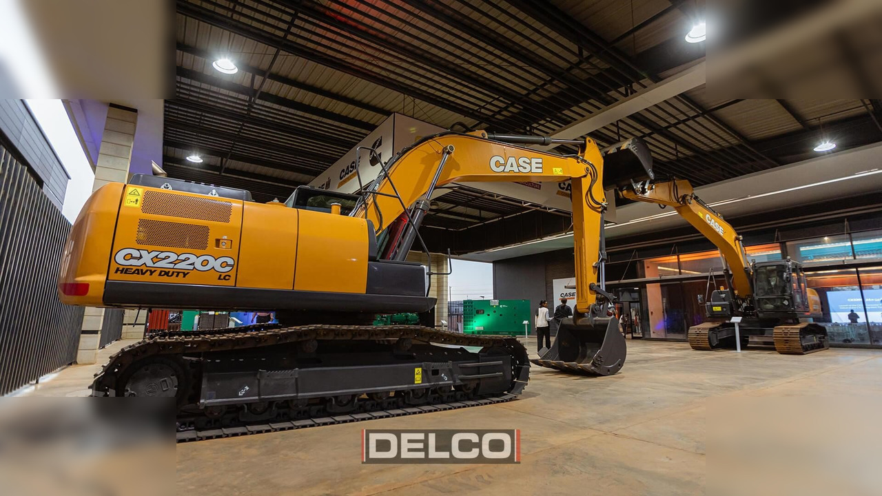 CASE CX220C LC - Pelle sur chenille: photos 3 CASE CX220C LC - Pelle sur chenille: photos 3