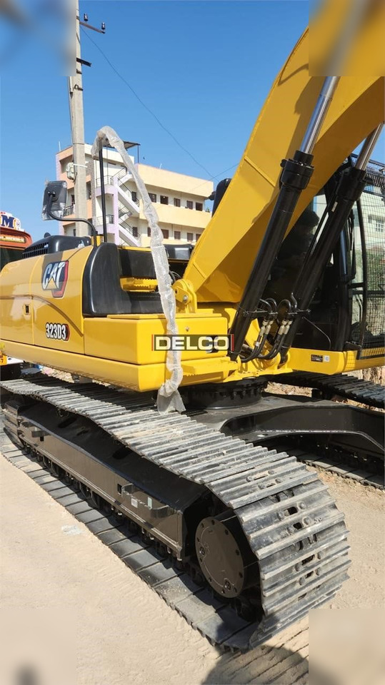 CATERPILLAR 323D3 - Pelle sur chenille: photos 4 CATERPILLAR 323D3 - Pelle sur chenille: photos 4