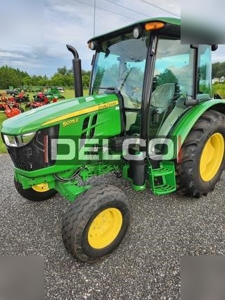 JOHN DEERE 5075E - Tracteur agricole: photos 2 JOHN DEERE 5075E - Tracteur agricole: photos 2