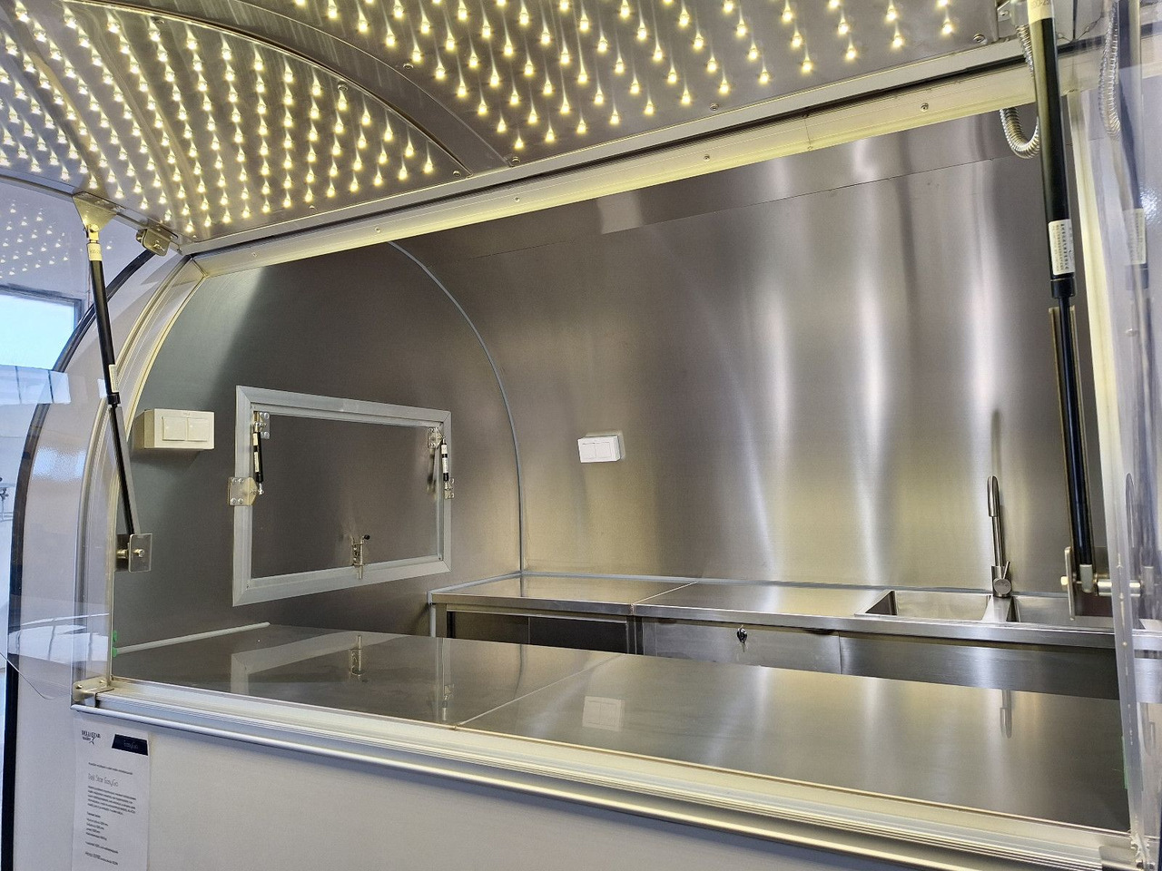 Esselmann Delistar Easy Go 220 - Remorque magasin: photos 3 Esselmann Delistar Easy Go 220 - Remorque magasin: photos 3