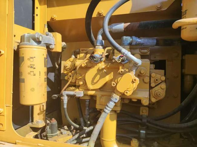 CAT 315D - Pelle sur chenille: photos 4 CAT 315D - Pelle sur chenille: photos 4