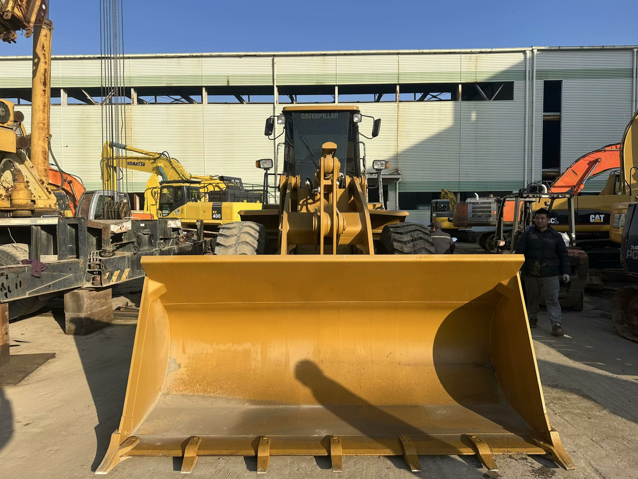 CAT 966H - Chargeuse sur pneus: photos 2 CAT 966H - Chargeuse sur pneus: photos 2