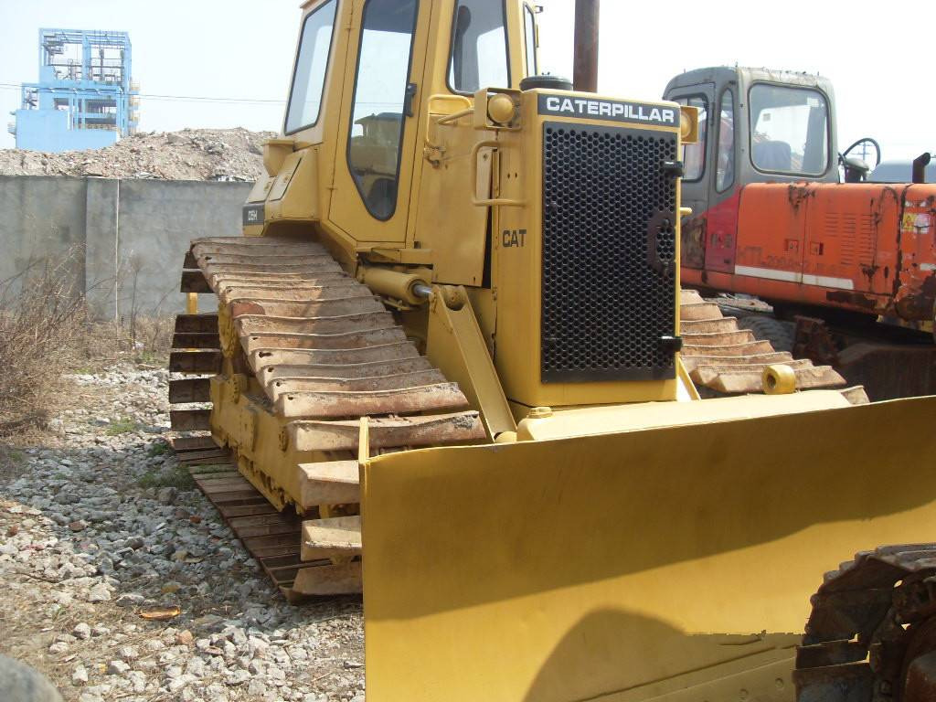 CAT D5H - Bulldozer: photos 1 CAT D5H - Bulldozer: photos 1