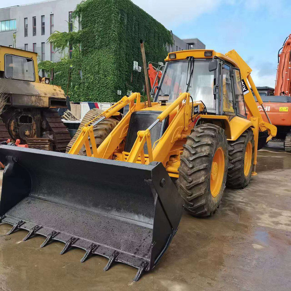 JCB 4CX - Tractopelle: photos 1 JCB 4CX - Tractopelle: photos 1