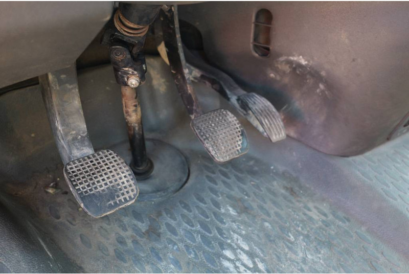 Fourgon utilitaire Iveco 35C 13 L2H2 lucht: photos 16