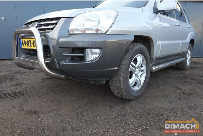 Kia Sportage 1.9L benzine - NL auto - winterbanden - apk 20-7-26 - SUV: photos 5 Kia Sportage 1.9L benzine - NL auto - winterbanden - apk 20-7-26 - SUV: photos 5