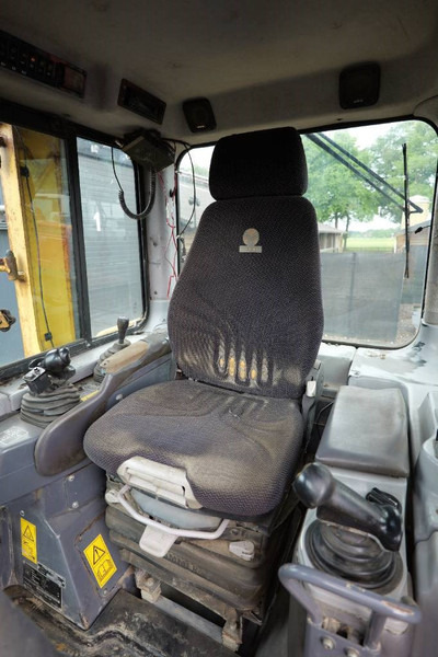 Komatsu D 65 PX-15 E0 ripper - manual engine - 388cm wide - Bulldozer: photos 3 Komatsu D 65 PX-15 E0 ripper - manual engine - 388cm wide - Bulldozer: photos 3