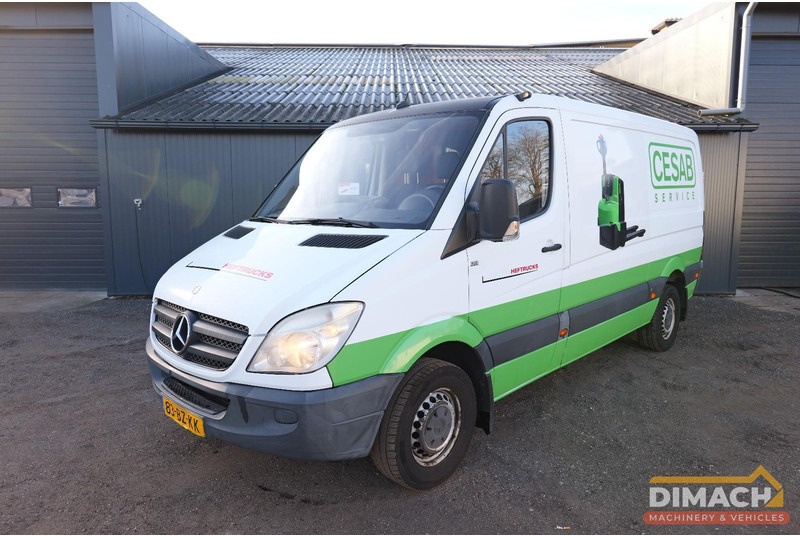 Mercedes-Benz 906 KA 35 SPRINTER 315CDI Sprinter 315 - L2H1 - NL voertuig - Euro 4 - handgeschakeld - Fourgon utilitaire: photos 1 Mercedes-Benz 906 KA 35 SPRINTER 315CDI Sprinter 315 - L2H1 - NL voertuig - Euro 4 - handgeschakeld - Fourgon utilitaire: photos 1