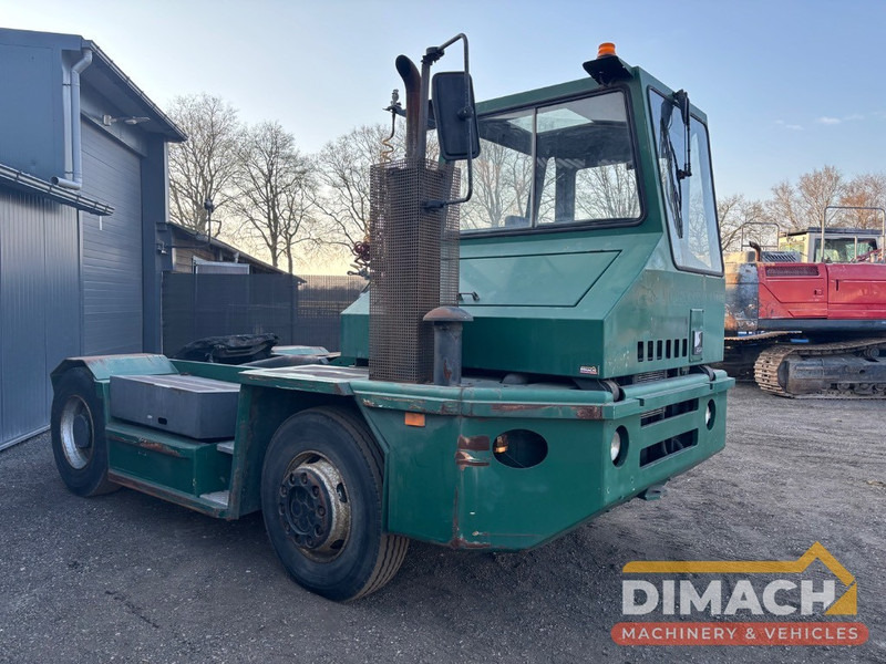 Sisu Terminal truck TOP! Low hours! ( Terberg - Kalmar ) - Tracteur portuaire: photos 2 Sisu Terminal truck TOP! Low hours! ( Terberg - Kalmar ) - Tracteur portuaire: photos 2
