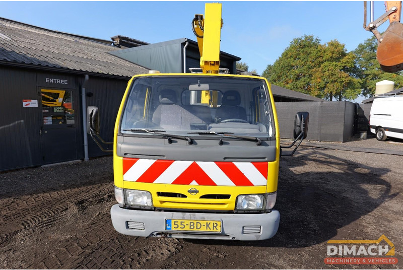 Nissan Cabstar E Sky high autohoogwerker 12meter elektrisch bedienbaar. manbak capaciteit 215kilo - Véhicule utilitaire: photos 4 Nissan Cabstar E Sky high autohoogwerker 12meter elektrisch bedienbaar. manbak capaciteit 215kilo - Véhicule utilitaire: photos 4