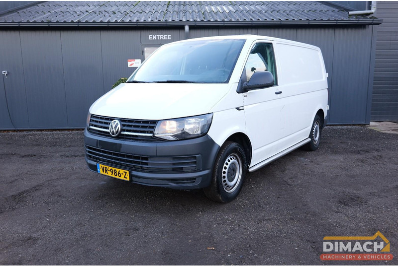 Volkswagen Transporter L1H1 2.0 L diesel - euro 5 geen adblue - 3 persoons cabine - 5 deurs - trekhaak - NL auto - Fourgonnette: photos 1 Volkswagen Transporter L1H1 2.0 L diesel - euro 5 geen adblue - 3 persoons cabine - 5 deurs - trekhaak - NL auto - Fourgonnette: photos 1