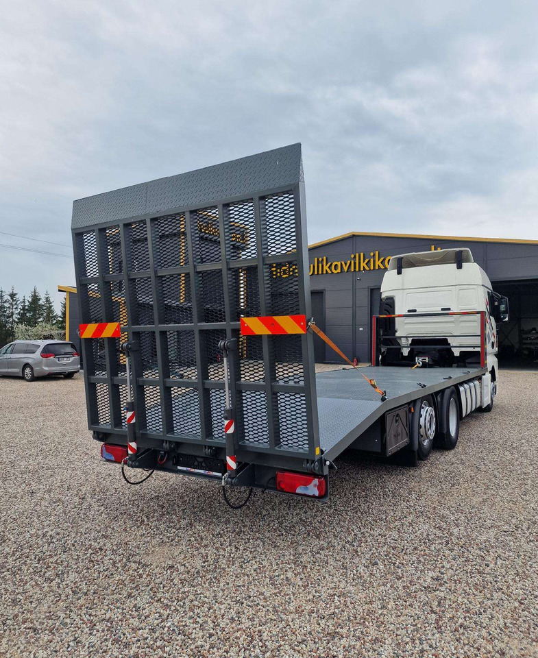 MAN TGX 26.420 - Remorqueuse: photos 3 MAN TGX 26.420 - Remorqueuse: photos 3