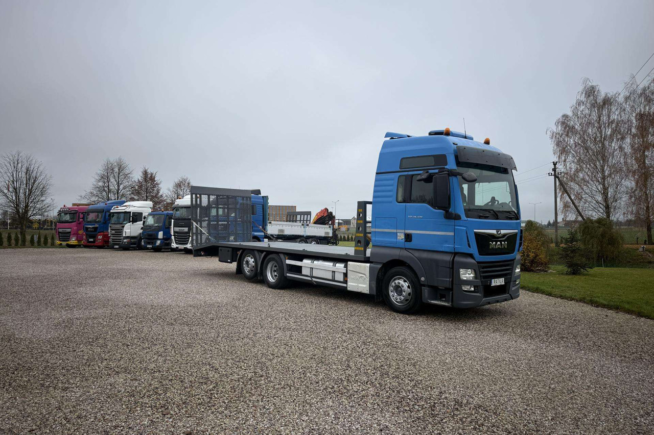 MAN TGX 26.420 - Camion porte-voitures: photos 3 MAN TGX 26.420 - Camion porte-voitures: photos 3