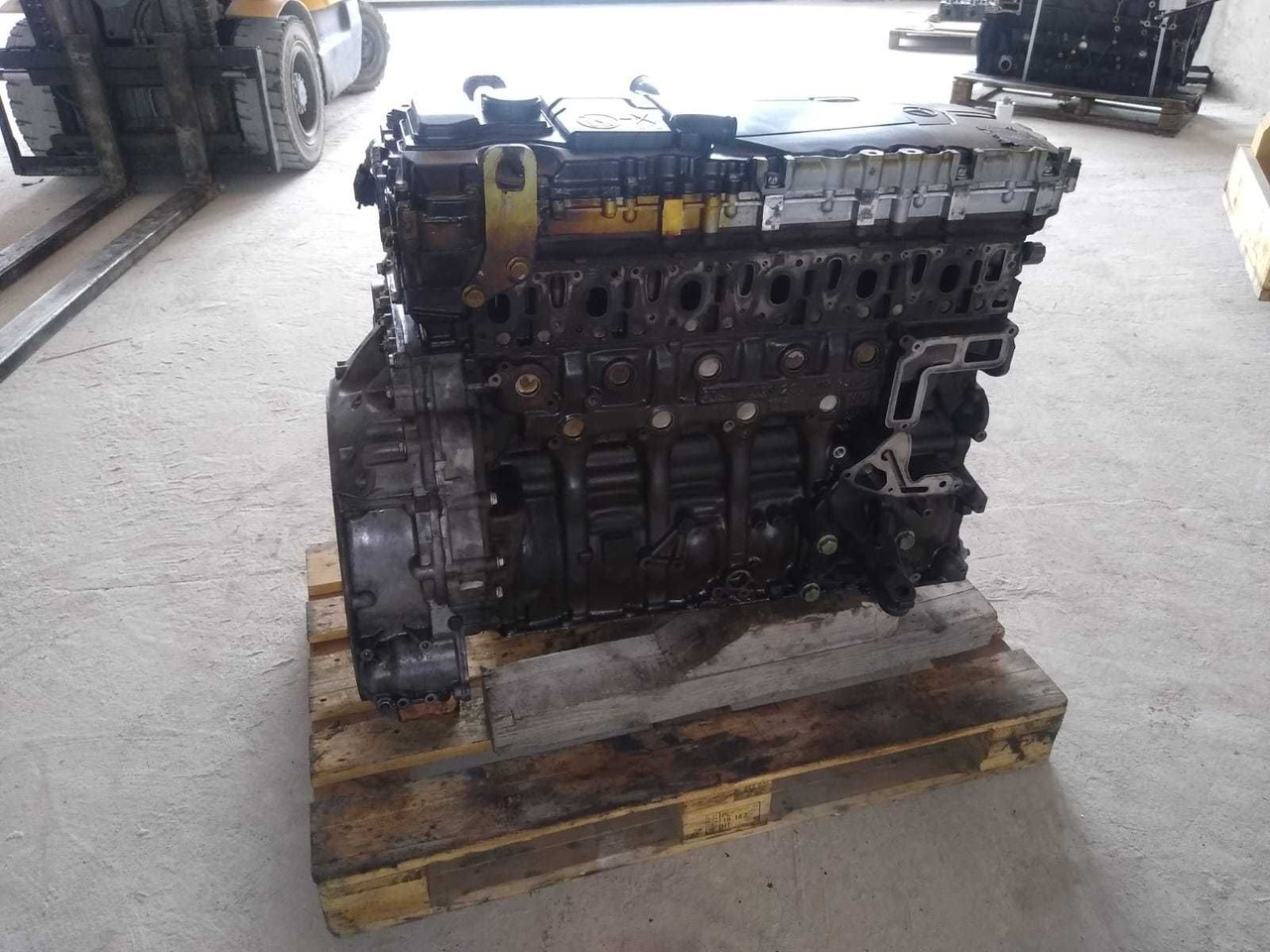 Glowica Mercedes om936 mp4 silnik euro6 Setra Class New Holland - Moteur: photos 2 Glowica Mercedes om936 mp4 silnik euro6 Setra Class New Holland - Moteur: photos 2