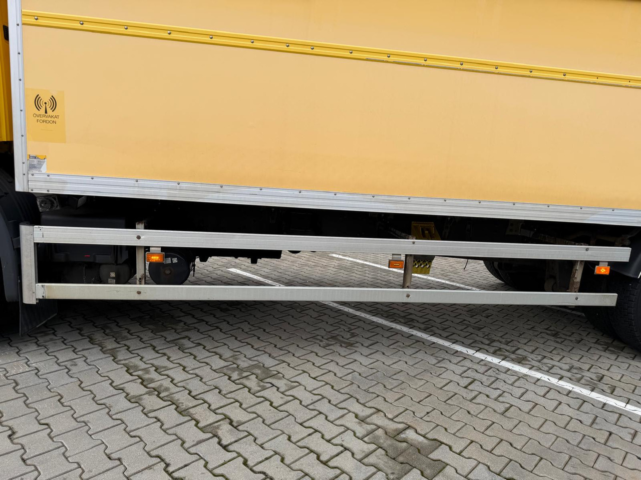 SCANIA P230 - Camion fourgon: photos 4 SCANIA P230 - Camion fourgon: photos 4