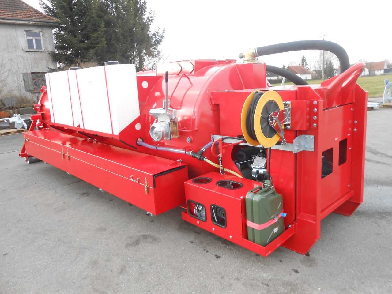 S-Vac 8.5 m³ Saugfass Druckfass Vacuum suction systems are are fully integrated at the HDD jobsite from today. - Autre matériel: photos 1 S-Vac 8.5 m³ Saugfass Druckfass Vacuum suction systems are are fully integrated at the HDD jobsite from today. - Autre matériel: photos 1