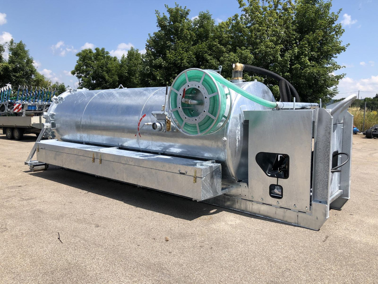 S-Vac 10m³ vacuum hook lifting roll-of container 10m³ - Benne ampliroll: photos 4 S-Vac 10m³ vacuum hook lifting roll-of container 10m³ - Benne ampliroll: photos 4