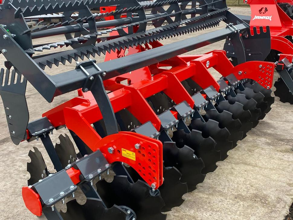 Janpol Scheibenegge / Disc harrow / Déchaumeur à disques / Erpice a dischi / Средняя дисковая борона / Brona talerzowa medium „COMPACT” 3 m - Cover crop: photos 5 Janpol Scheibenegge / Disc harrow / Déchaumeur à disques / Erpice a dischi / Средняя дисковая борона / Brona talerzowa medium „COMPACT” 3 m - Cover crop: photos 5