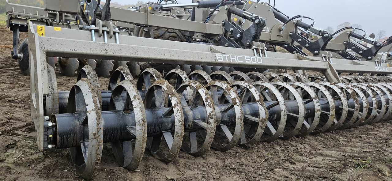 ROLEX Scheibenegge / Hydraulic discs harrow / Dechaumeur à disques / Erpice a dischi / Grada de discos / Дисковая борона / Brona talerzowa 5 m - Cover crop: photos 3 ROLEX Scheibenegge / Hydraulic discs harrow / Dechaumeur à disques / Erpice a dischi / Grada de discos / Дисковая борона / Brona talerzowa 5 m - Cover crop: photos 3