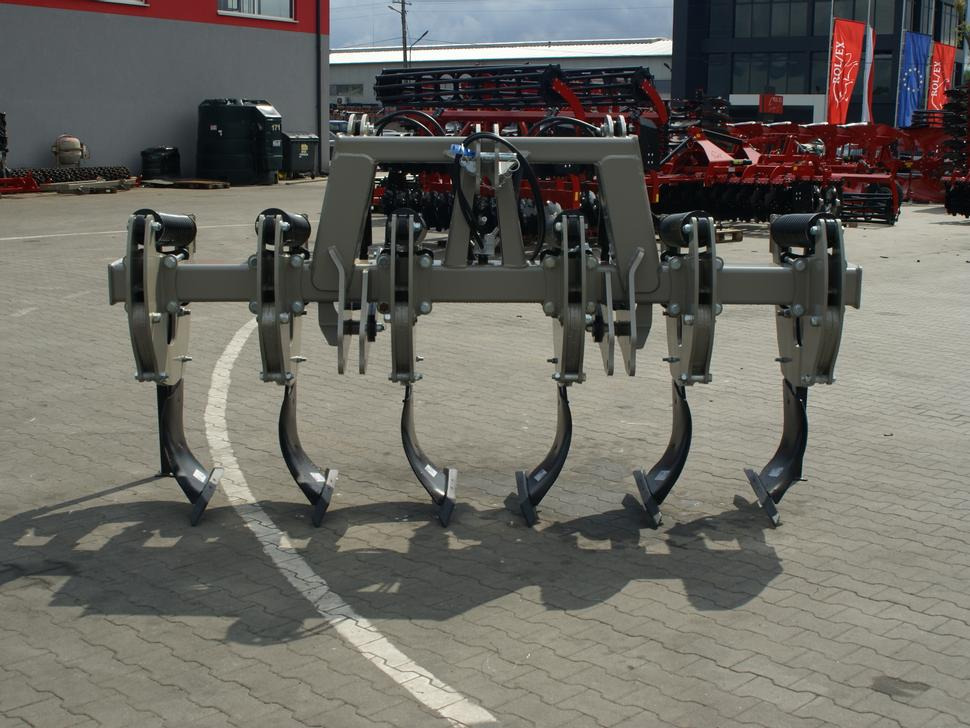 ROLEX Tiefenlockerer / Subsoiler / Décompacteur / Dissodatori / Subsolador / Глубокорыхлитель / Głębosz 3 m - Décompacteur: photos 5 ROLEX Tiefenlockerer / Subsoiler / Décompacteur / Dissodatori / Subsolador / Глубокорыхлитель / Głębosz 3 m - Décompacteur: photos 5