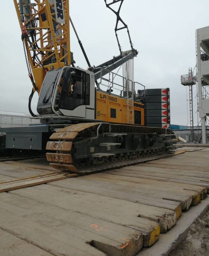 Liebherr LR 1160 - Grue sur chenilles: photos 1 Liebherr LR 1160 - Grue sur chenilles: photos 1