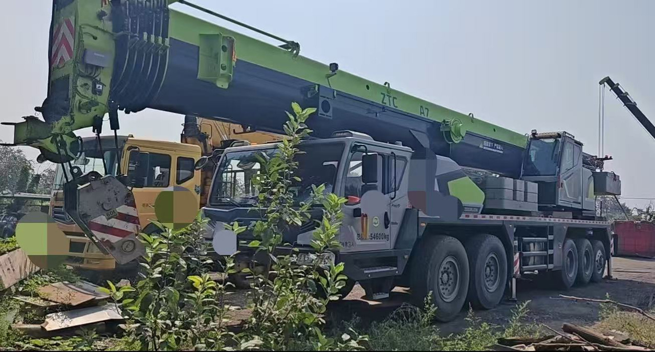 ZOOMLION ZOOMLION ZOOMLION - Grue mobile: photos 1 ZOOMLION ZOOMLION ZOOMLION - Grue mobile: photos 1