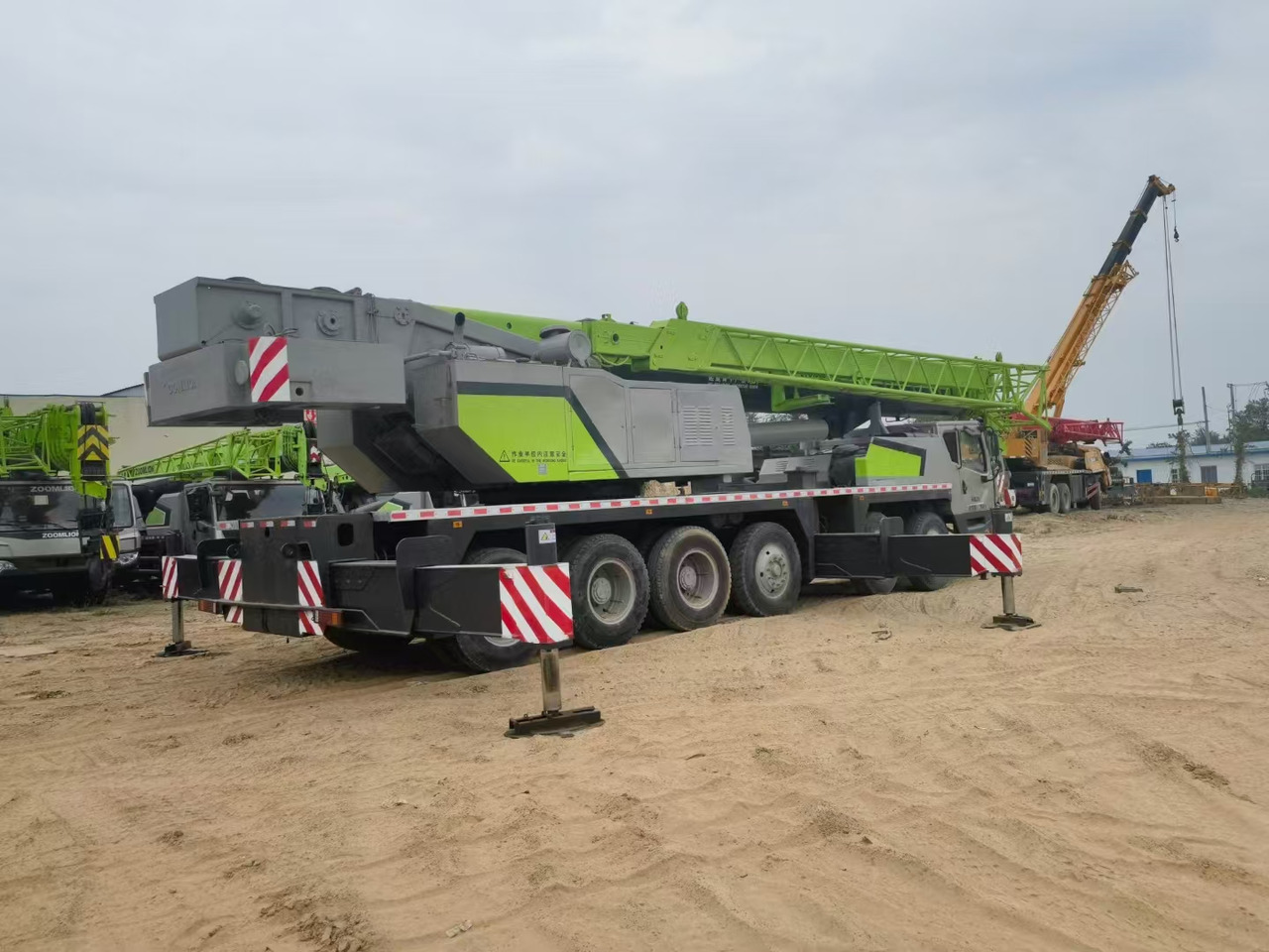 ZOOMLION ZTC1000V - Grue mobile: photos 3 ZOOMLION ZTC1000V - Grue mobile: photos 3