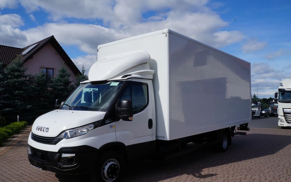 Iveco DAILY 72c18 Automat HI-MATIC Kontener 6 m 117 tys km Wzorowy Stan - Camion fourgon: photos 2 Iveco DAILY 72c18 Automat HI-MATIC Kontener 6 m 117 tys km Wzorowy Stan - Camion fourgon: photos 2