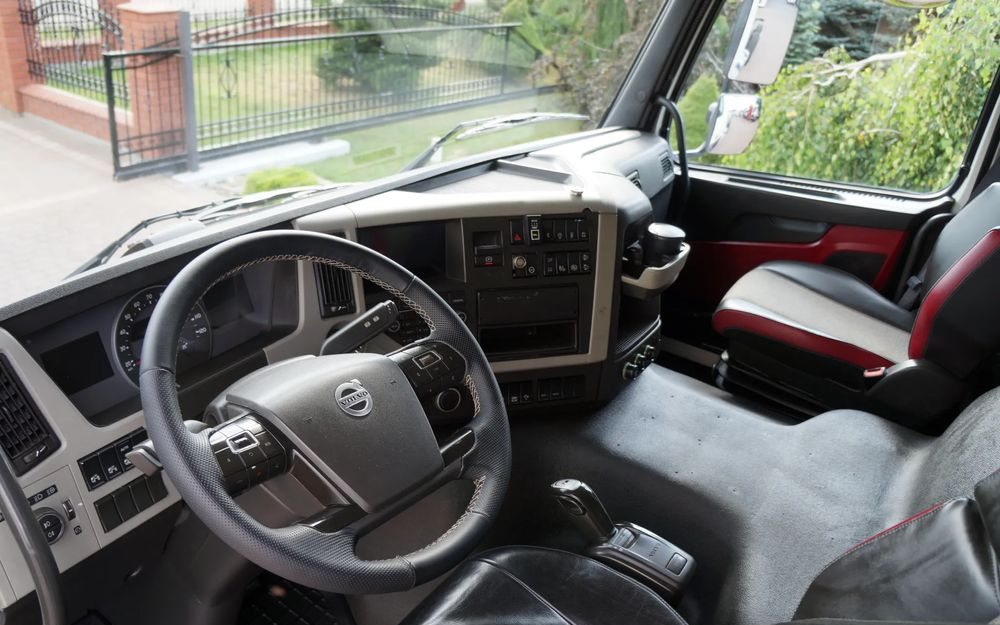 Châssis cabine Volvo FM 6X2 EURO 6 RAMA DO ZABUDOWY 2019r OŚ SKRĘTNA PODNOSZONA SCANIA: photos 10