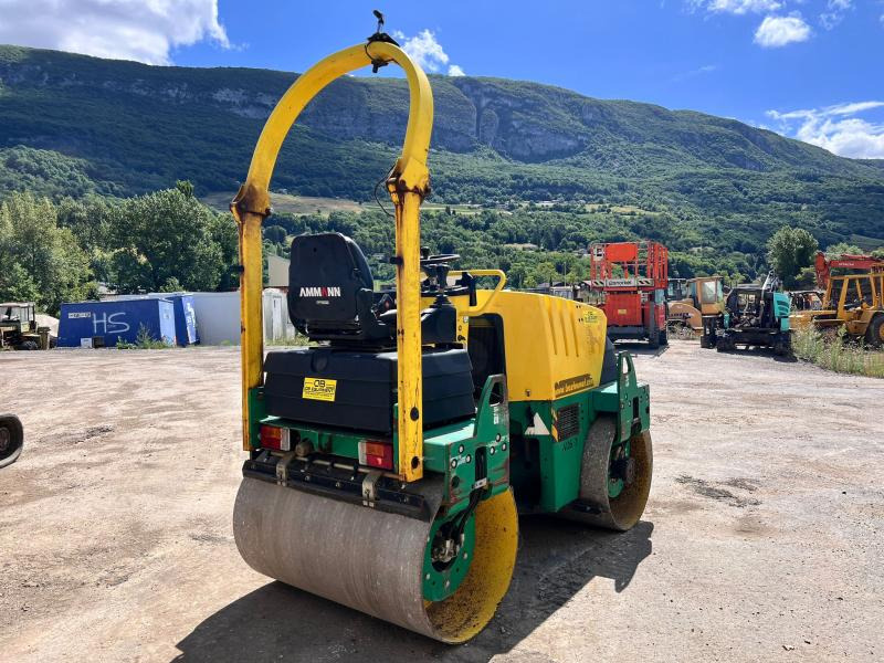 Ammann COMPACTEUR AV26-2 ROULEAU TANDEM VIBRANT ARTICULÉ - Mini compacteur: photos 4 Ammann COMPACTEUR AV26-2 ROULEAU TANDEM VIBRANT ARTICULÉ - Mini compacteur: photos 4