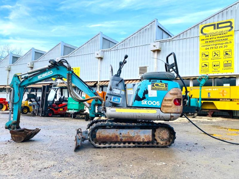 KOBELCO Mini pelle électrique SK007 - Mini pelle: photos 2 KOBELCO Mini pelle électrique SK007 - Mini pelle: photos 2