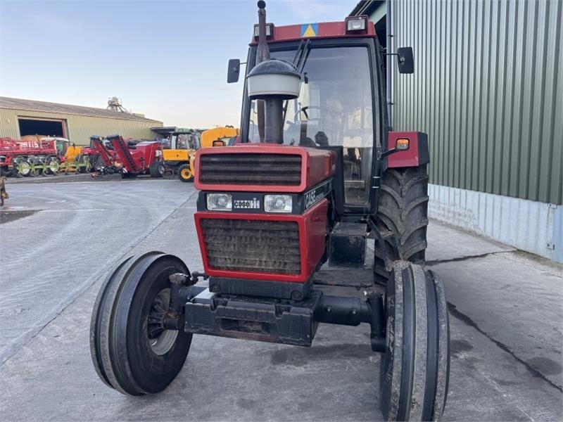 Case International 1056XL 2WD  - Tracteur agricole: photos 5 Case International 1056XL 2WD  - Tracteur agricole: photos 5