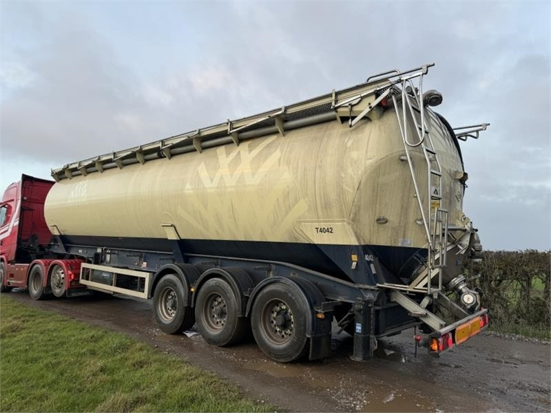 Feldbinder Feldbinder 58 Cube Powder Tank - Semi-remorque citerne: photos 5 Feldbinder Feldbinder 58 Cube Powder Tank - Semi-remorque citerne: photos 5