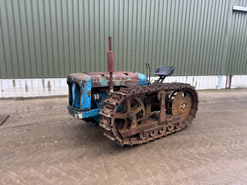 Fordson Major Crawler - Tracteur agricole: photos 1 Fordson Major Crawler - Tracteur agricole: photos 1