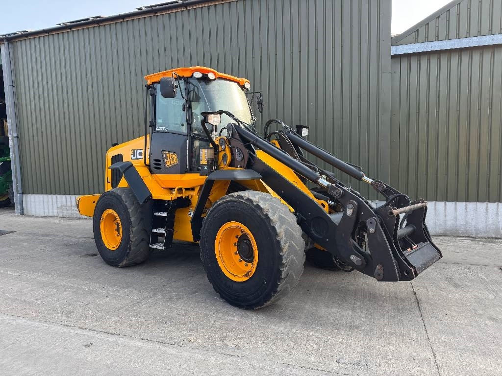 JCB 437 HT Agri - Valet de ferme: photos 1 JCB 437 HT Agri - Valet de ferme: photos 1