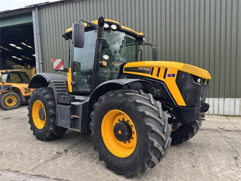 JCB Fastrac 4220 **8000 Hour Warranty** - Tracteur agricole: photos 3 JCB Fastrac 4220 **8000 Hour Warranty** - Tracteur agricole: photos 3