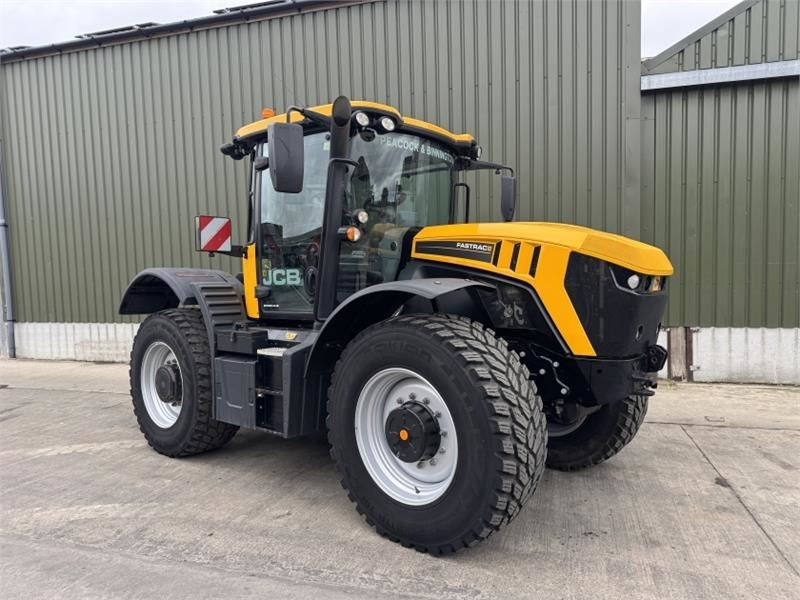 JCB JCB Fastrac 4220 **8000 Hour Warranty** - Tracteur agricole: photos 1 JCB JCB Fastrac 4220 **8000 Hour Warranty** - Tracteur agricole: photos 1