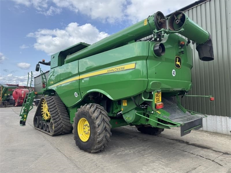 John Deere John Deere S785 4WD c/w 735D Header - Accessoire de matériels de récolte: photos 2 John Deere John Deere S785 4WD c/w 735D Header - Accessoire de matériels de récolte: photos 2