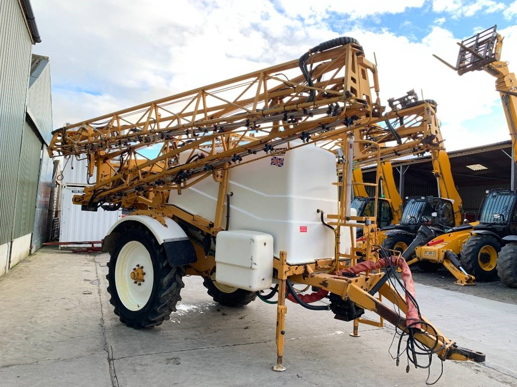 Knight 28 Meter 3800 Litre Trailed Sprayer - Pulvérisateur traîné: photos 4 Knight 28 Meter 3800 Litre Trailed Sprayer - Pulvérisateur traîné: photos 4