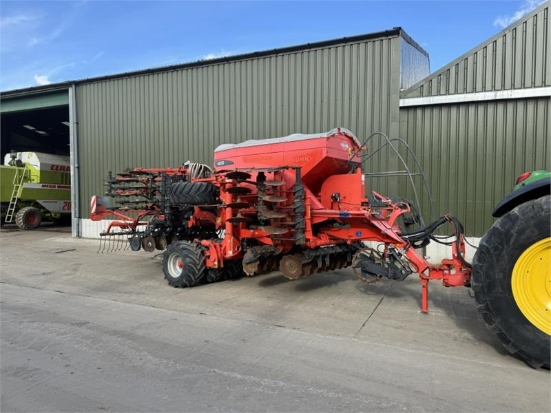 Kuhn Speedliner 4000 Seed Drill - Combiné de semis: photos 1 Kuhn Speedliner 4000 Seed Drill - Combiné de semis: photos 1