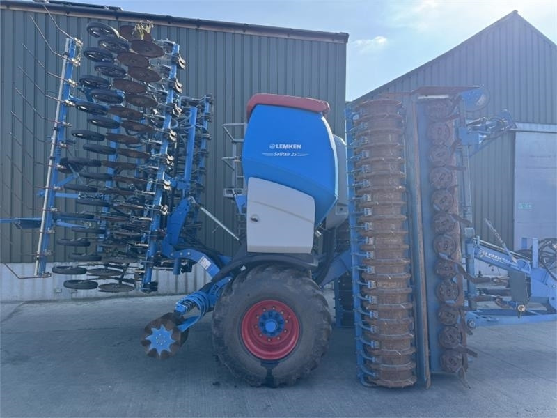 Lemken Zirkon 12 / Solitair 25 6m Combination Drill  - Combiné de semis: photos 3 Lemken Zirkon 12 / Solitair 25 6m Combination Drill  - Combiné de semis: photos 3