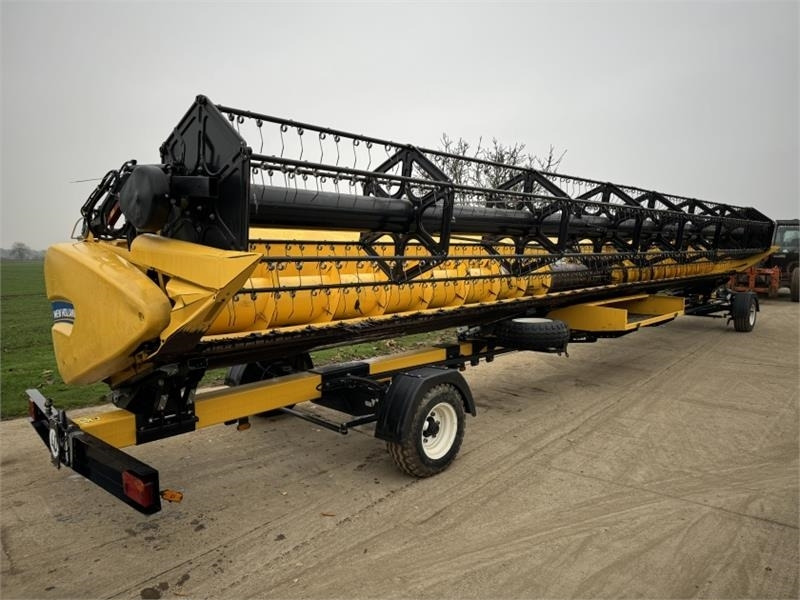 New Holland New Holland 41ft Varifeed Header - Accessoire de matériels de récolte: photos 2 New Holland New Holland 41ft Varifeed Header - Accessoire de matériels de récolte: photos 2