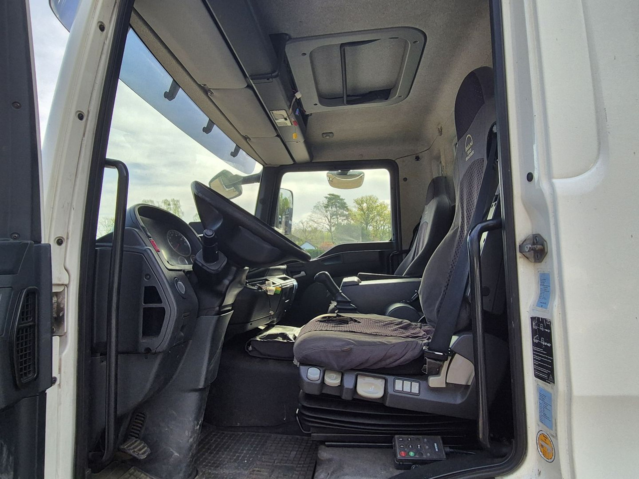 MAN TGM 13.250 4 x 4 BL - Camion: photos 5 MAN TGM 13.250 4 x 4 BL - Camion: photos 5
