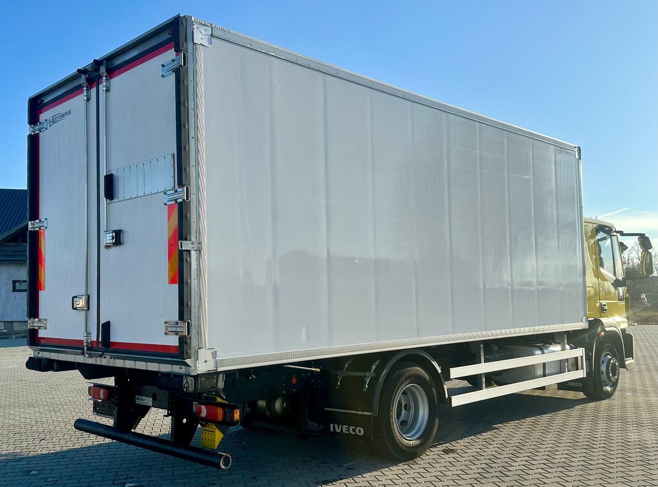 IVECO EUROCARGO 160-280 / CHŁODNIA / 6.1 M DŁUGOŚCI / 15 EUROPALET / AUTOMAT / SYPIALKA / NISKI PRZEBIEG / 16 TON DMC / CARRIER SPALINOWO - ELEKTRYCZNY / 2018 ROK - Camion frigorifique: photos 5 IVECO EUROCARGO 160-280 / CHŁODNIA / 6.1 M DŁUGOŚCI / 15 EUROPALET / AUTOMAT / SYPIALKA / NISKI PRZEBIEG / 16 TON DMC / CARRIER SPALINOWO - ELEKTRYCZNY / 2018 ROK - Camion frigorifique: photos 5