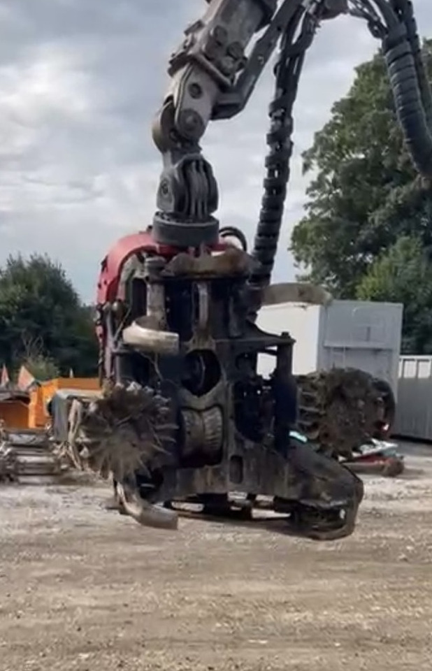 KOMATSU 911.5 / GŁOWICA C93 / CIĄGNIK LEŚNY / SERWISOWANY - Abatteuse: photos 3 KOMATSU 911.5 / GŁOWICA C93 / CIĄGNIK LEŚNY / SERWISOWANY - Abatteuse: photos 3