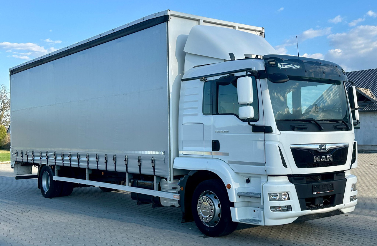 MAN TGM 18.290 / FIRANKA / WINDA / 22 EUROPALETY / AUTOMAT / SYPIALKA / 9 059 KG ŁADOWNOŚCI / NISKI PRZEBIEG / ZSUWANY DACH / EURO 6 - Camion à rideaux coulissants: photos 1 MAN TGM 18.290 / FIRANKA / WINDA / 22 EUROPALETY / AUTOMAT / SYPIALKA / 9 059 KG ŁADOWNOŚCI / NISKI PRZEBIEG / ZSUWANY DACH / EURO 6 - Camion à rideaux coulissants: photos 1