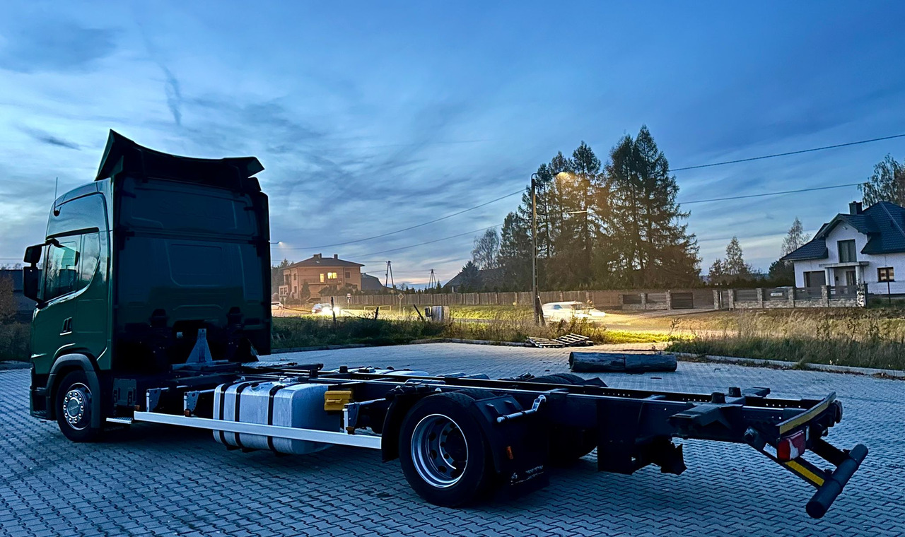 SCANIA G450 / RAMA DO ZABUDOWY / ROZSTAW 5.75 / AUTOMAT / SYPIALKA - Châssis cabine: photos 3 SCANIA G450 / RAMA DO ZABUDOWY / ROZSTAW 5.75 / AUTOMAT / SYPIALKA - Châssis cabine: photos 3