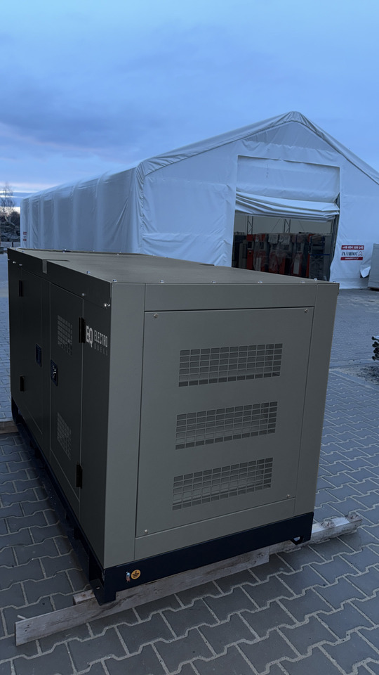 IVECO 30 kVA / 24 kW - Groupe électrogène: photos 2 IVECO 30 kVA / 24 kW - Groupe électrogène: photos 2