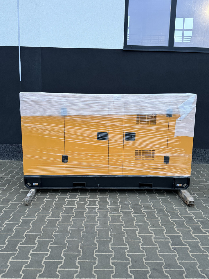 IVECO 80 kVA / 65 kW - Groupe électrogène: photos 1 IVECO 80 kVA / 65 kW - Groupe électrogène: photos 1