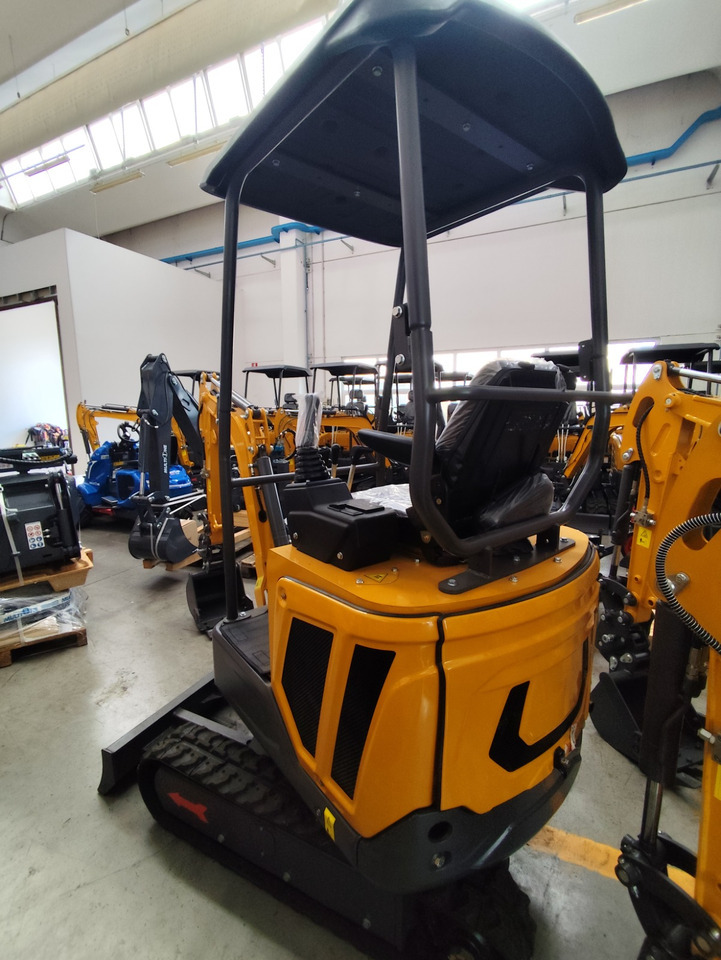 Müller Machinery Diesel Mini excavator 1.6 Ton - Müller Machinery MB 16 - SH Laidong LL380B motor - Mini pelle: photos 1 Müller Machinery Diesel Mini excavator 1.6 Ton - Müller Machinery MB 16 - SH Laidong LL380B motor - Mini pelle: photos 1